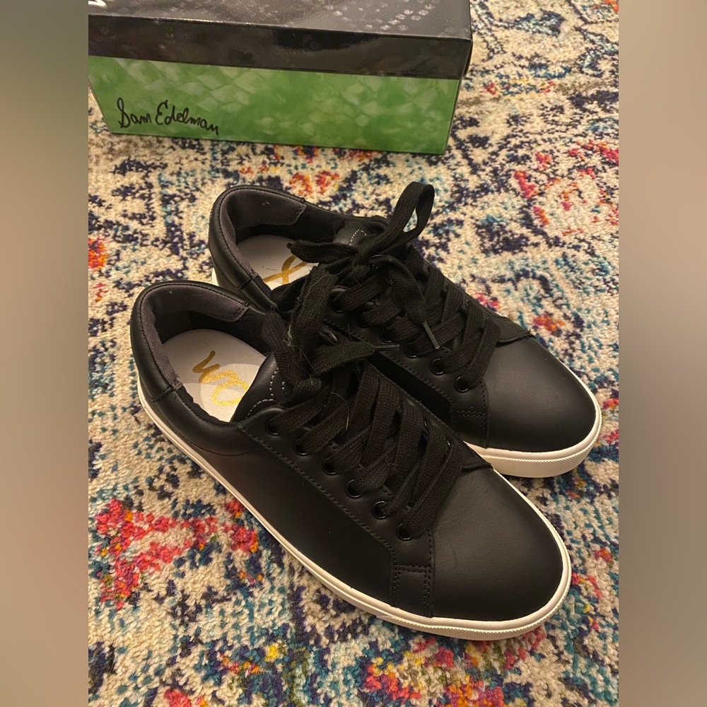 Sam Edelman Ethyl Black Leather Sneaker